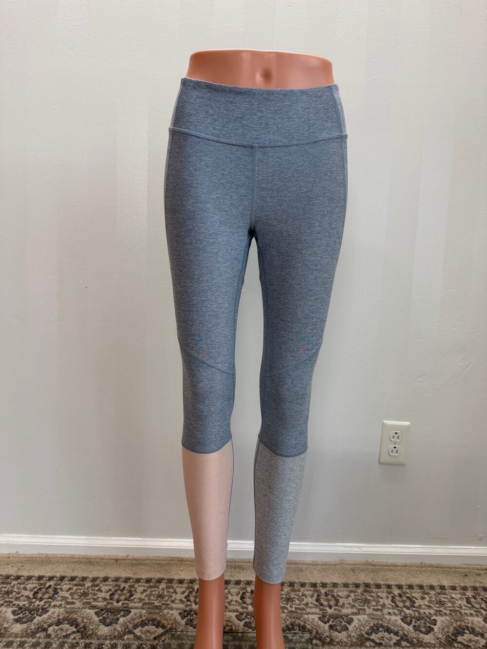 Outdoor Voices Dipped Leggings Gray Pink Colorblock High Rise Sz S